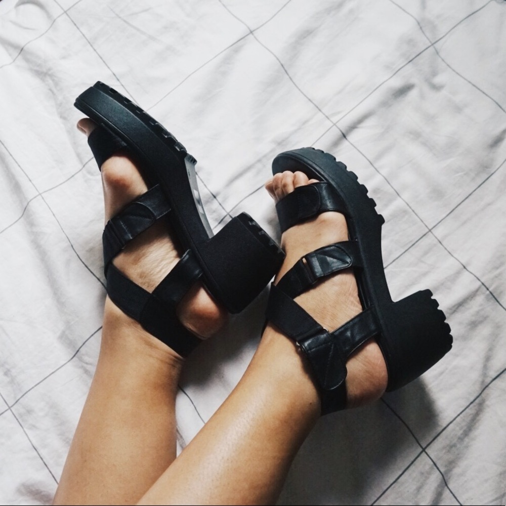 Black Boohoo Cleated Strap Sandals